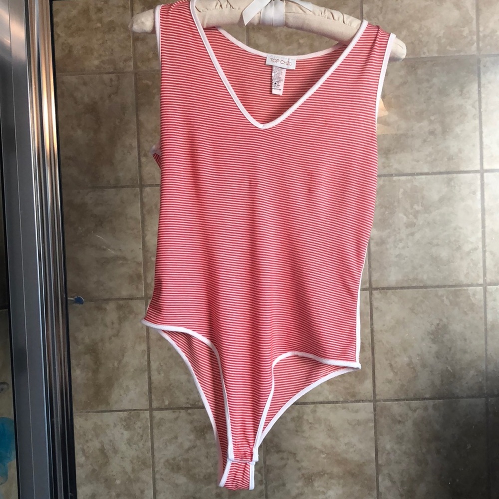 Top Chic Red White Stripe Nautical Coastal V-Neck Sleeveless Bodysuit OS